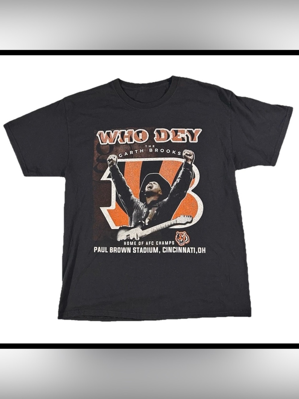 Garth Brooks Stadium Tour Concert T Shirt sz M MEDIUM Cincinnati Bengals Black